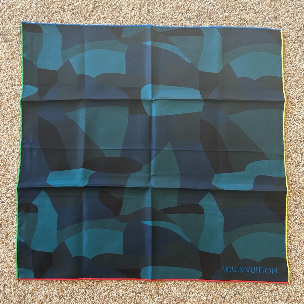 New Louis Vuitton Silk Handkerchief Scarf